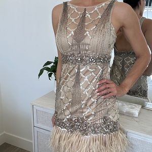 Beautiful Sue Wong Dress sequence, beads, feathers. Size 0. Great condition!